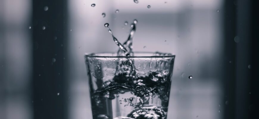 Photo Water and health: how much water to drink daily
